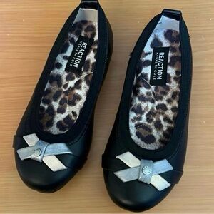 Kenneth Cole Reaction Black Flats with Silver Accents